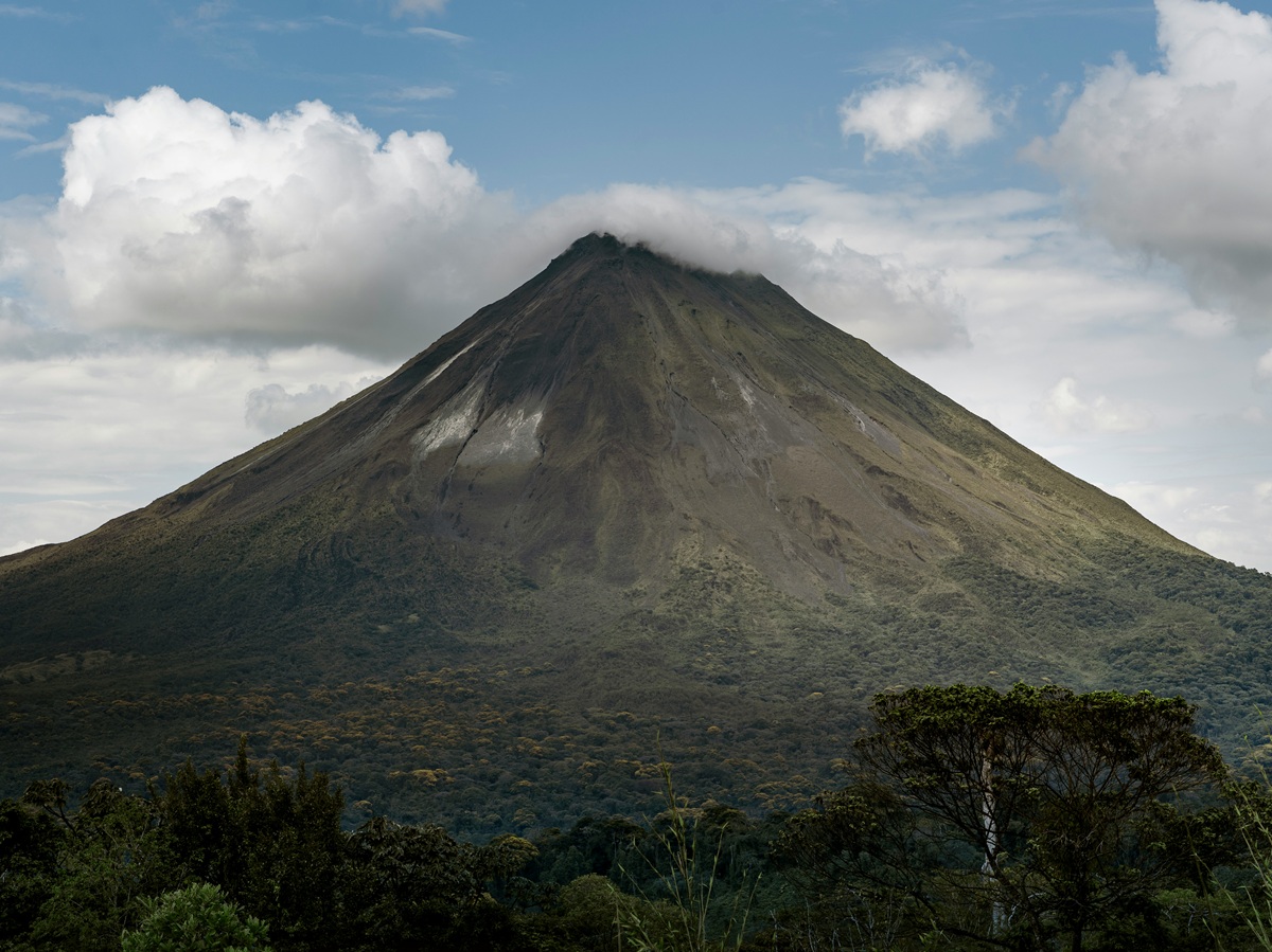 Mystic 8 Days Tour in Costa Rica — Arenal, Monteverde & Pacific